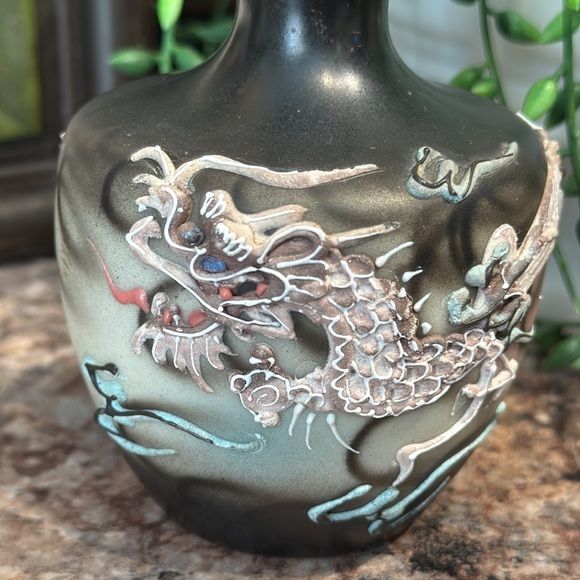Vintage dragon vase - Picture 2 of 7